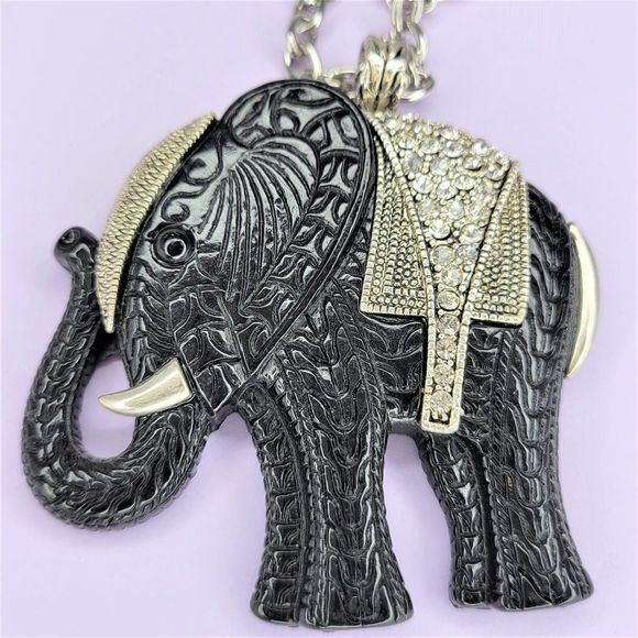 Rhinestone Black Elephant Pendant Necklace with matching Earrings - Picture 1 of 6
